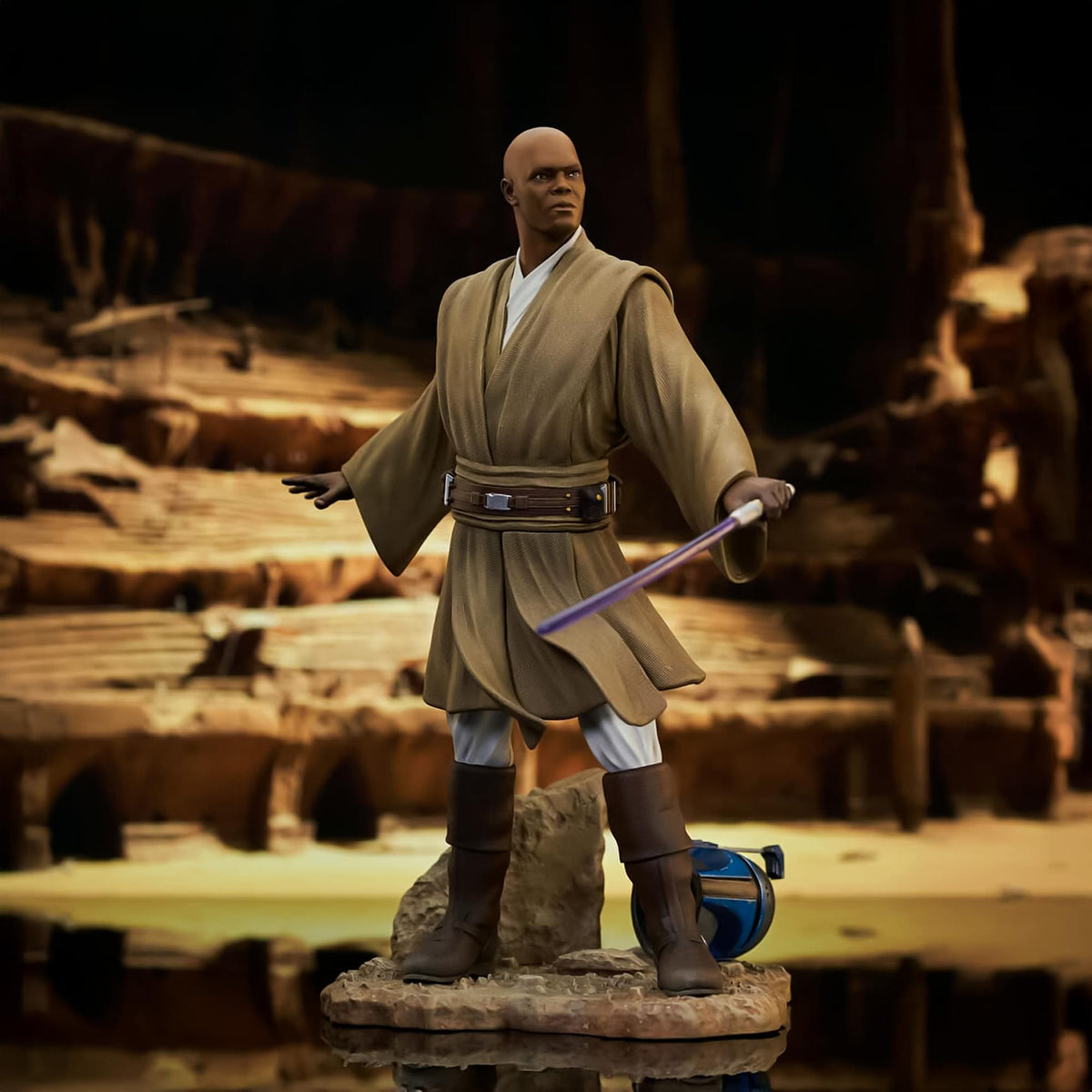 Star Wars: Attack of the Clones Mace Windu Premier Collection 1:7 Scale Statue