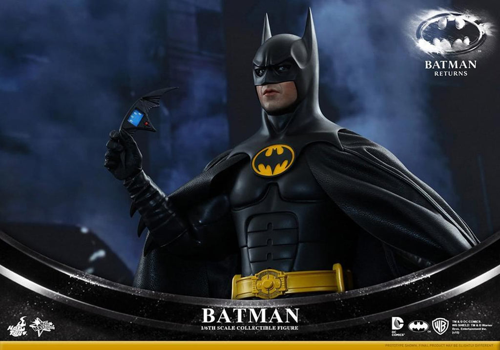 Batman Returns Hot Toys 1:6th Scale Collectible Figure: Batman