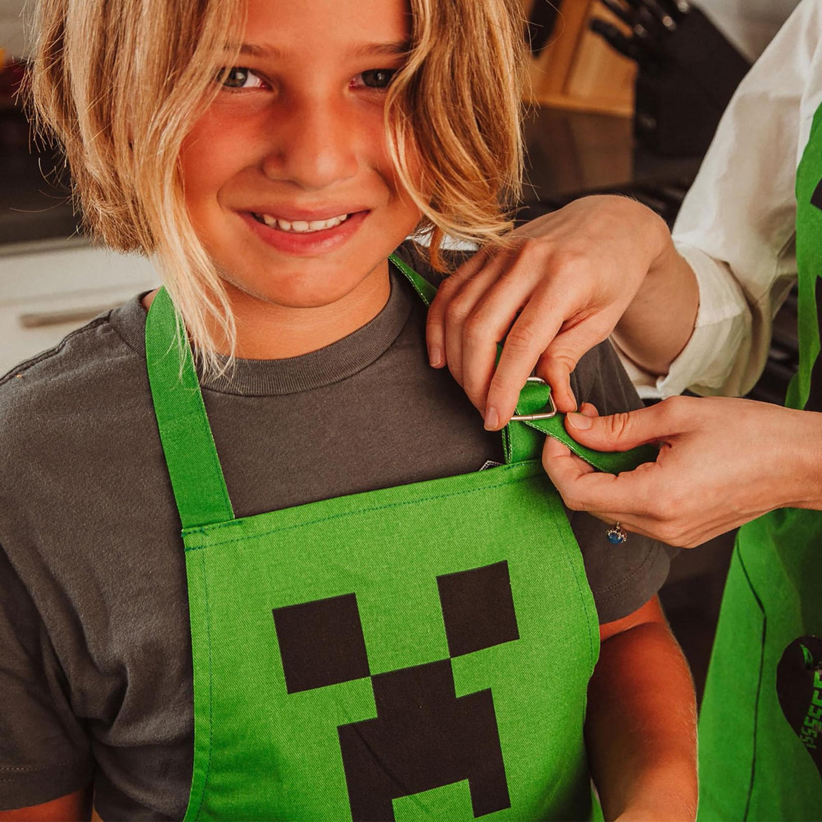 Minecraft Kitchen Set: Creeper Youth Apron & TNT Cookie Jar