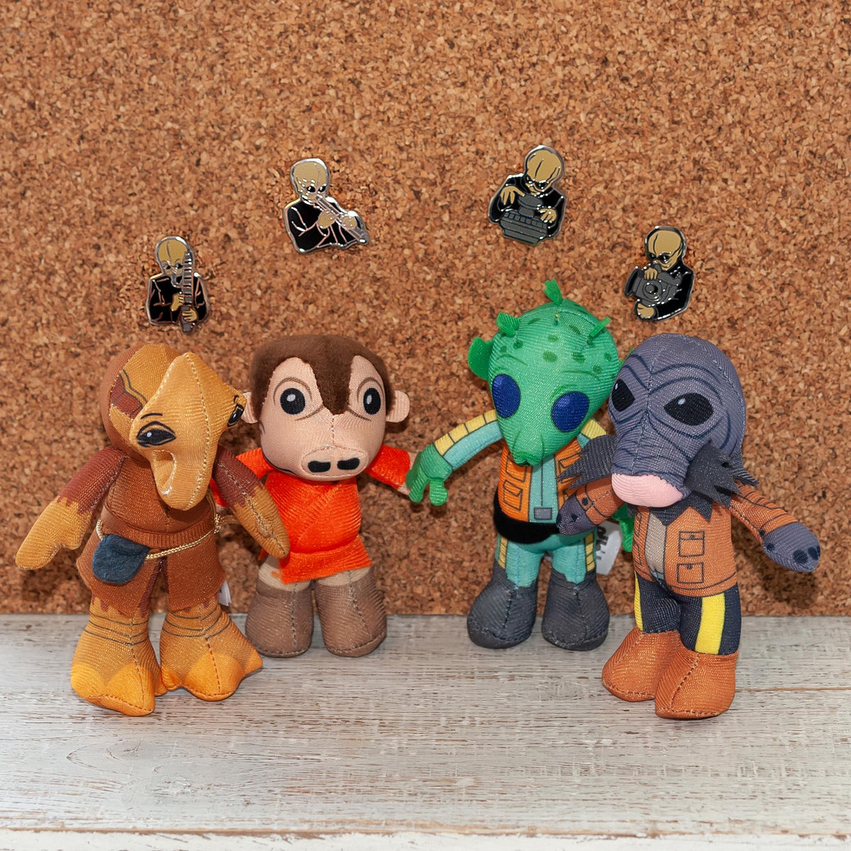 Star Wars Exclusive Mos Eisley's Cantina Villains Plush & Enamel Pin Set